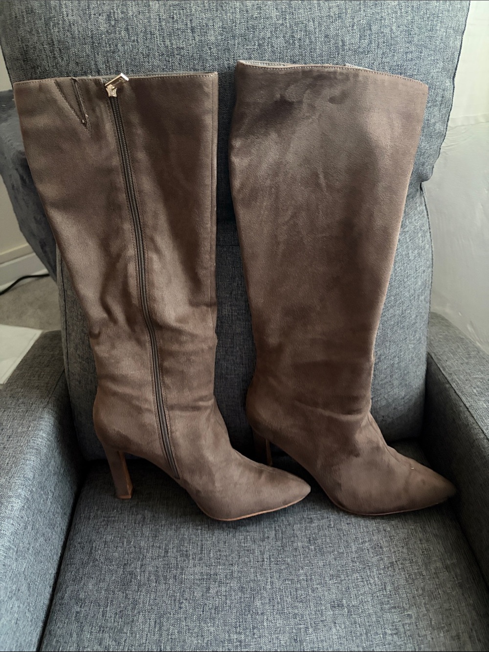 Jessica Simpson Tall Pointed Toe Suede Knee Boots - Brown